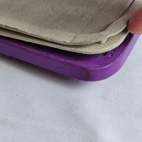 Vintage 2004 3D Betty Boop & Pudgy Picture Frame, Purple Red Hearts, 7" x 5" - Picture 9 of 14